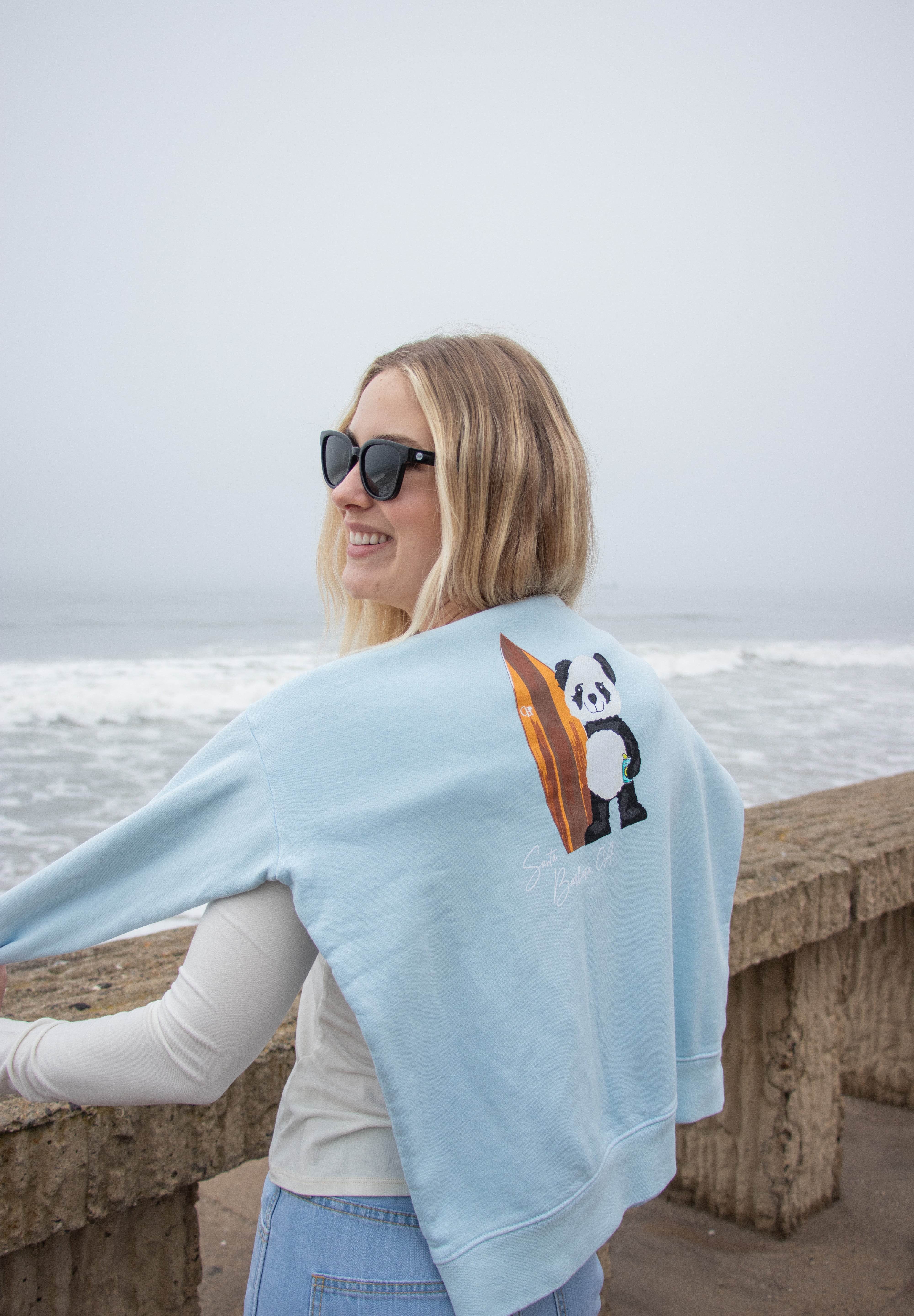 Crewneck - Surf Panda- Sky Blue