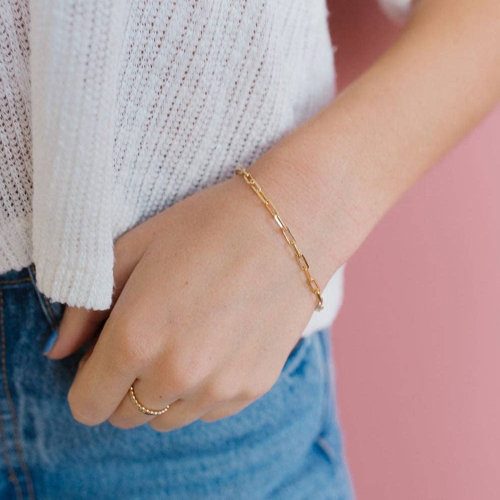 Madeline Gold Filled Paperclip Bracelet: 7"