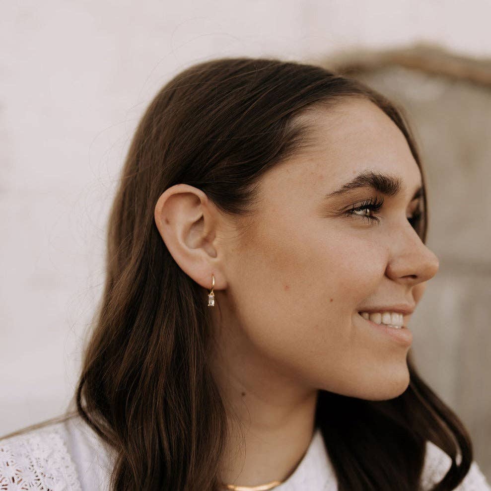 Sophie Baguette Diamond Dangle Hoops: Gold