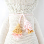 Lola the llama, gives 10 meals: Regular - 20"