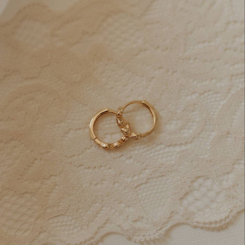 May Raindrop Hoops: Gold