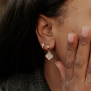 Elizabeth Clover Earrings: Silver