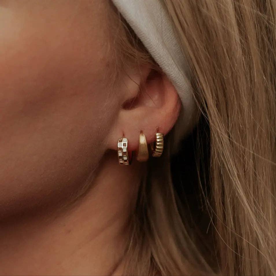 Rue Brushed Hoops: Silver