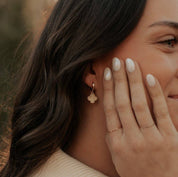 Elizabeth Clover Earrings: Gold