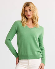 Essential Cashmere V-Neck - Matcha