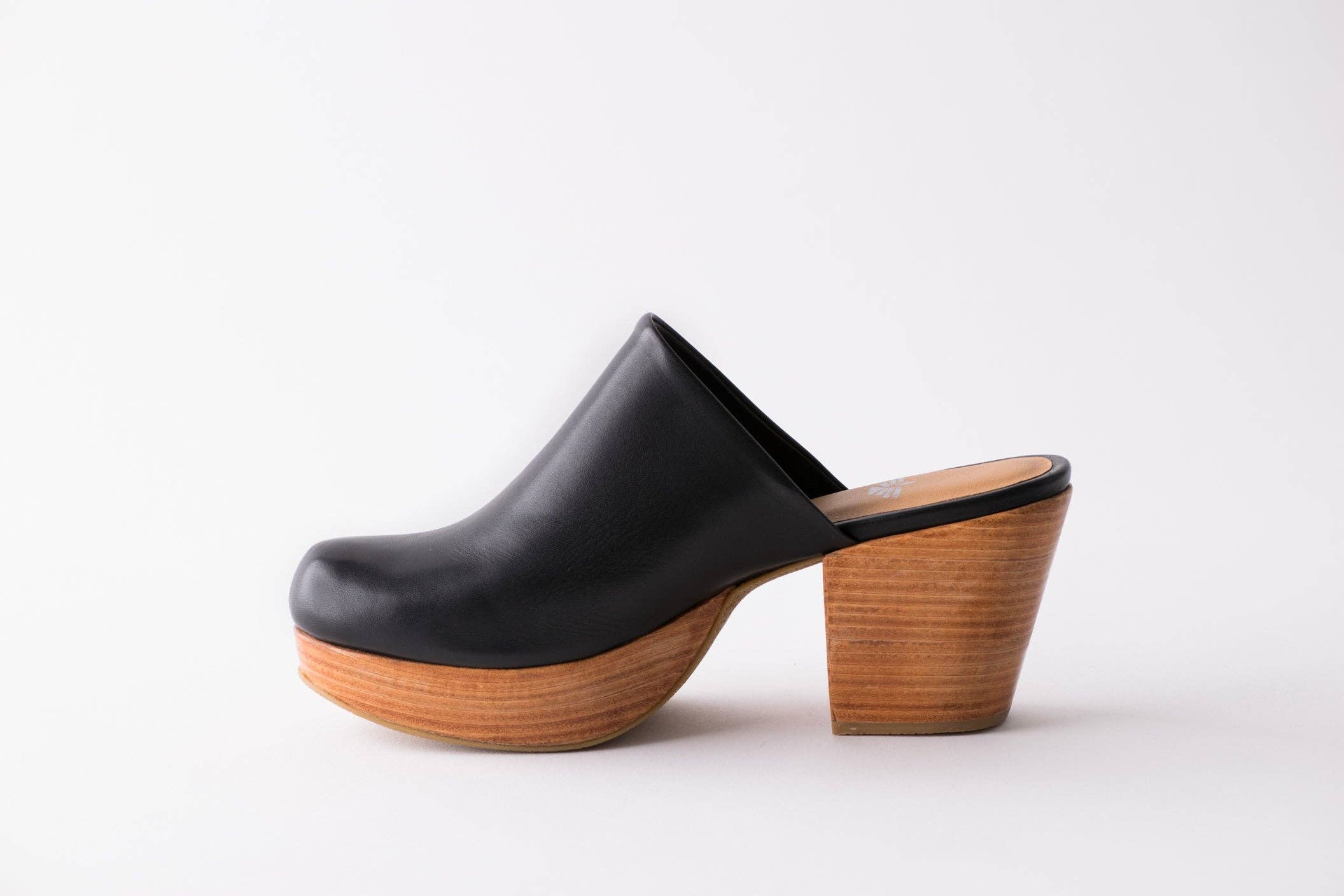 Ava Handmade Leather Women's Clogs: Black