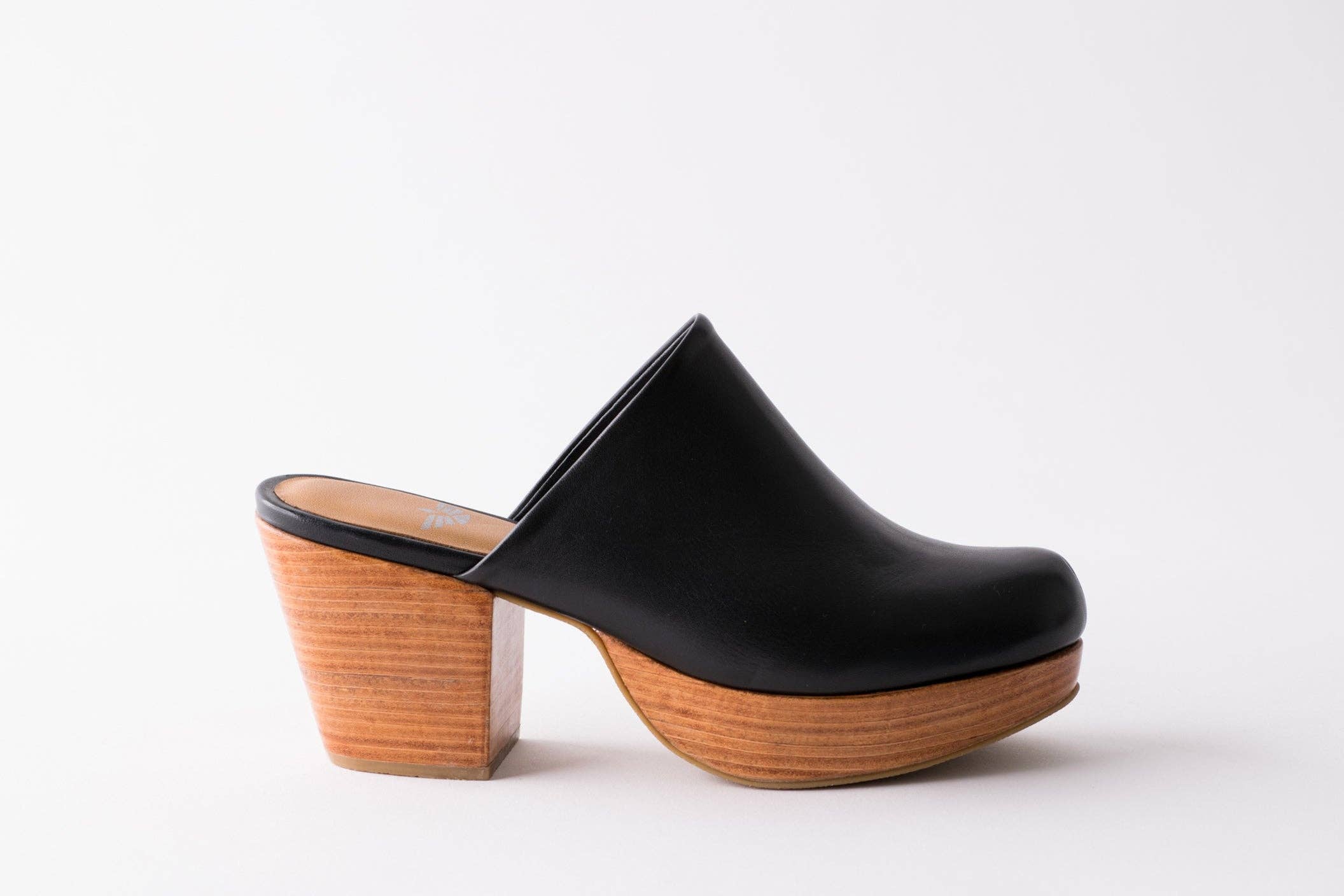 Ava Handmade Leather Women's Clogs: Black