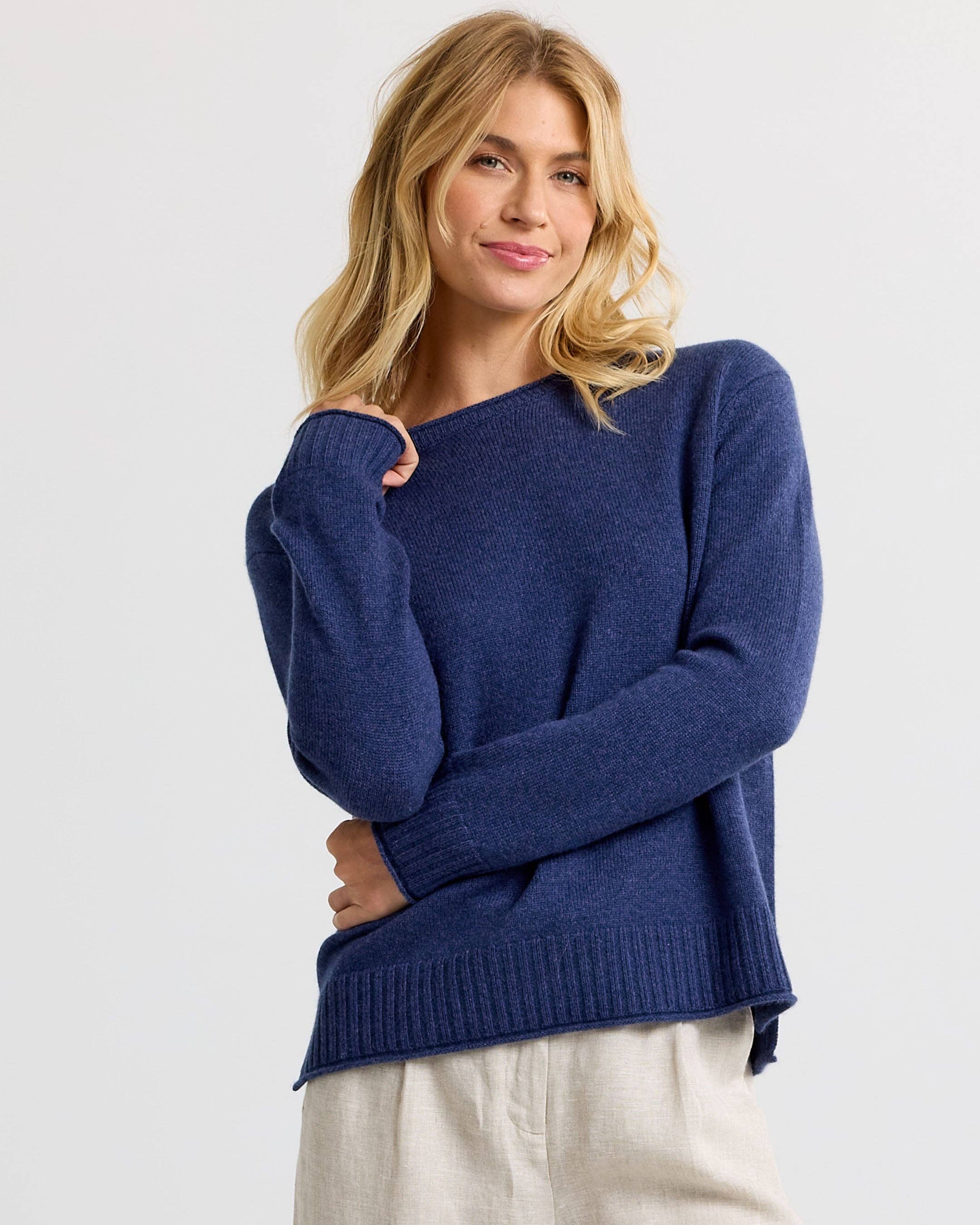 Essential Cashmere Crew- Indigo