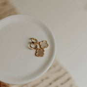 Elizabeth Clover Earrings: Gold