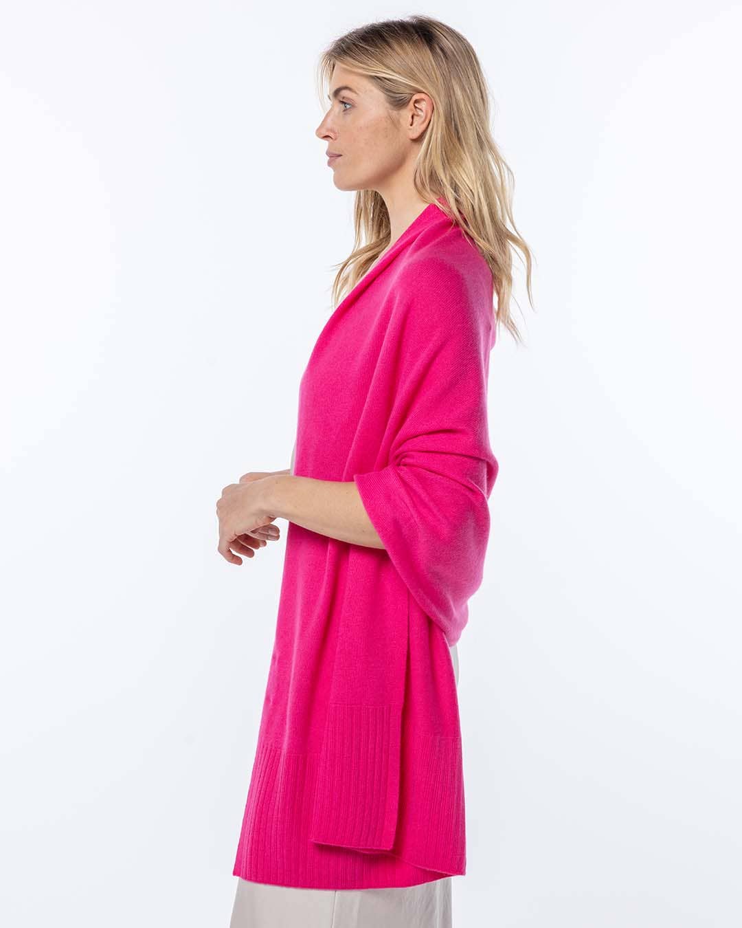 Cashmere Travel Wrap: Lipstick / One Size