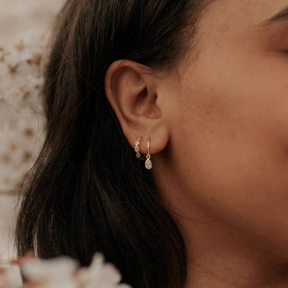 May Raindrop Hoops: Gold