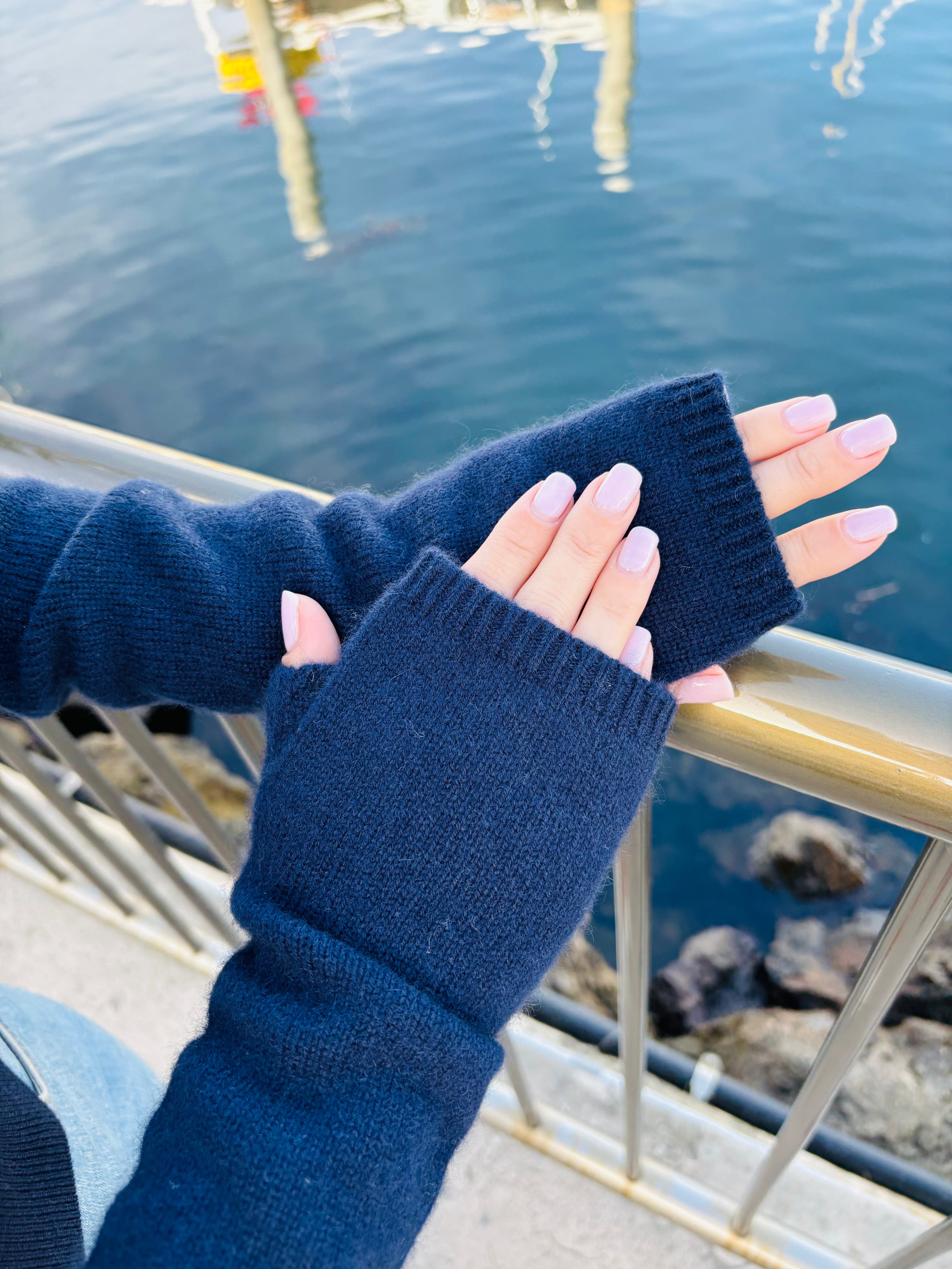 Softest Cashmere Fingerless Gloves - Ocean Blue