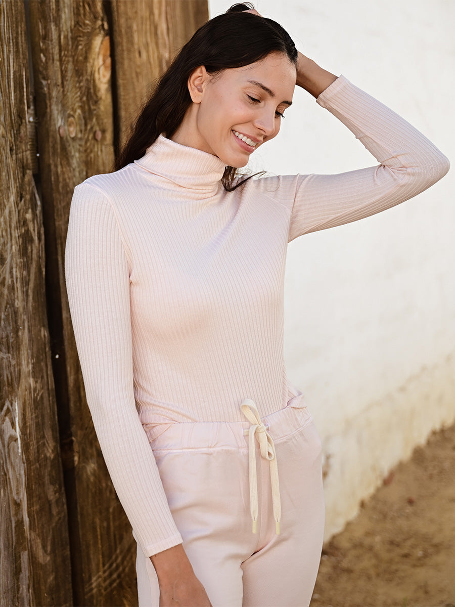 Soft Rib Turtleneck - Pink Rose