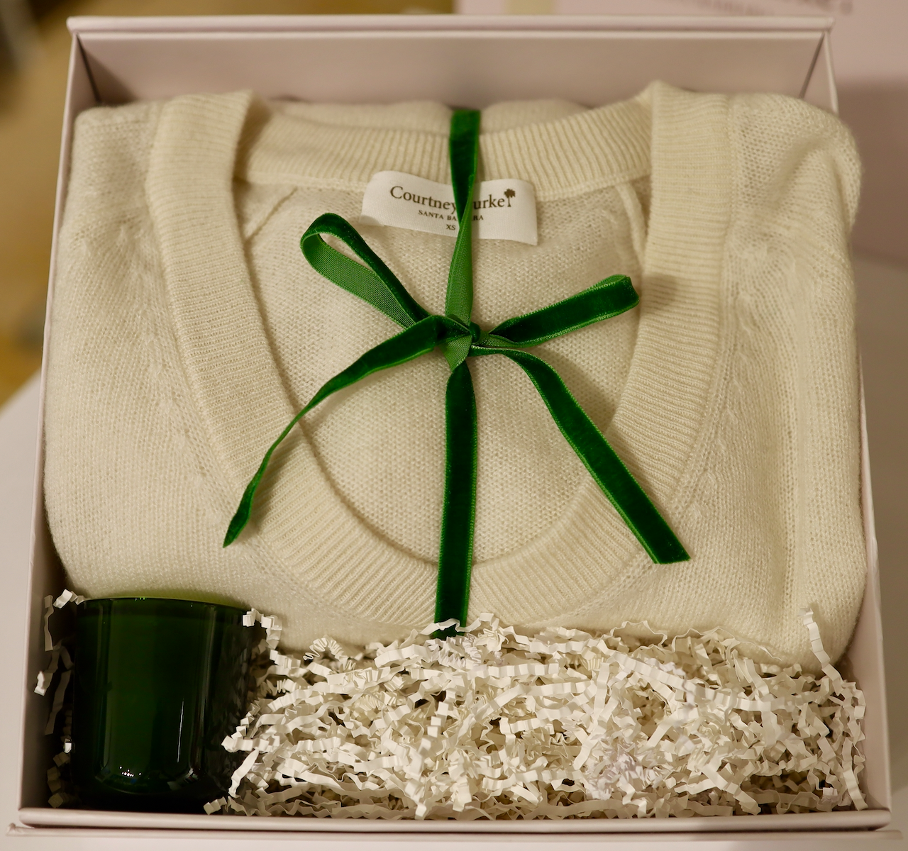 Cashmere V-neck Box