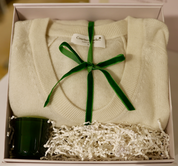 Cashmere V-neck Box