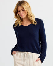 Round Edge V-Neck - Navy