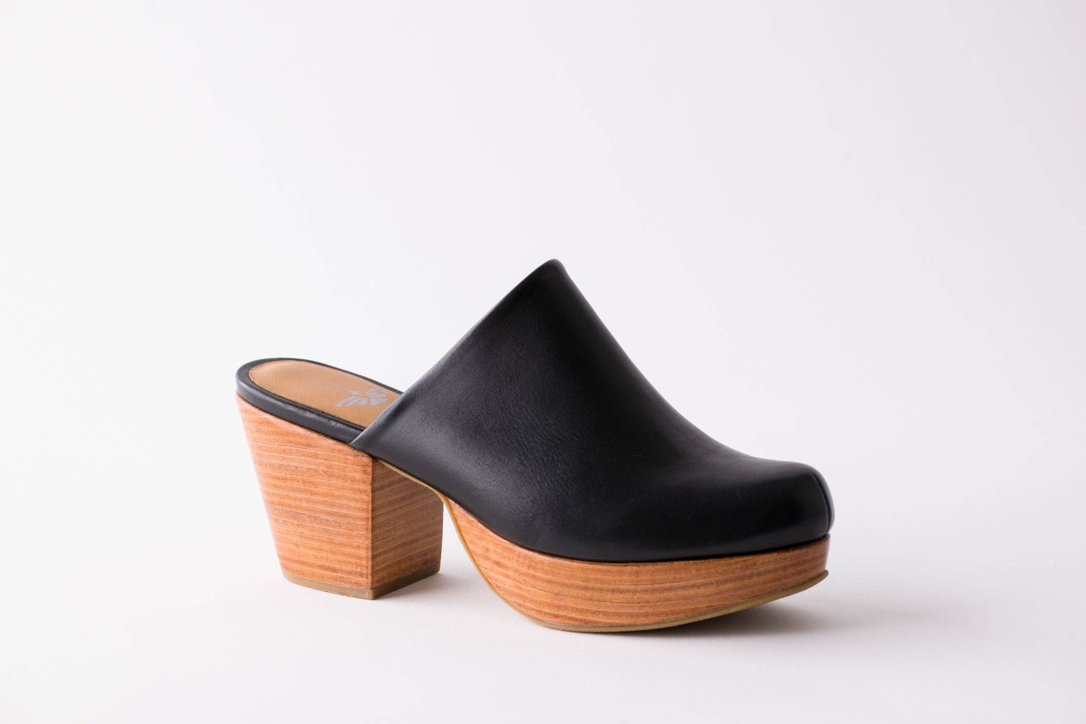Ava Handmade Leather Women's Clogs: Black
