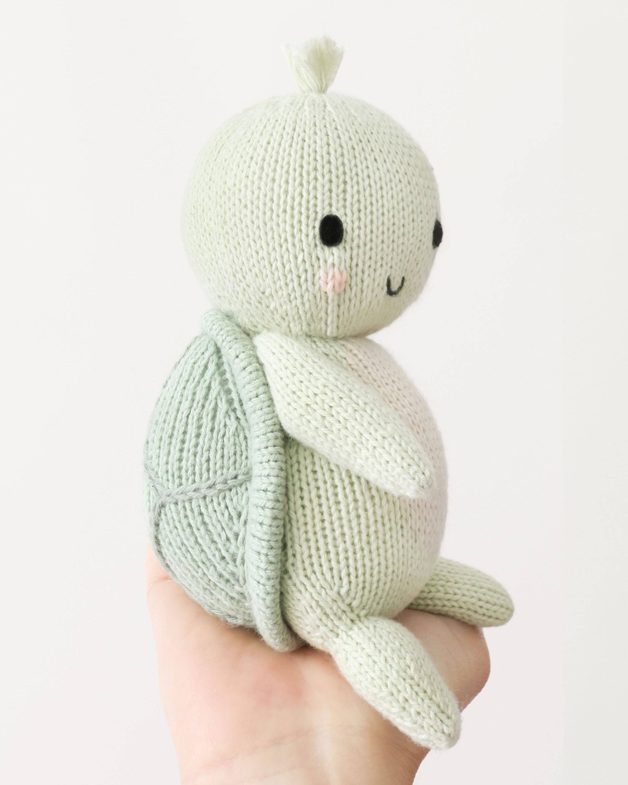 Baby sea turtle (kelp green)