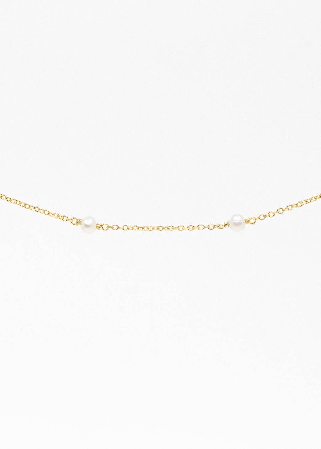 Pearl Drop Choker Necklace in Gold