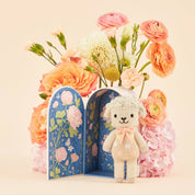 Tiny Lucy the lamb (pastel), gives 10 meals